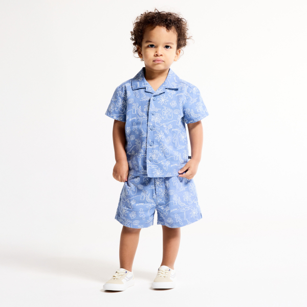 قميص كتان وقطن أزرق اللون لطفل رضيع